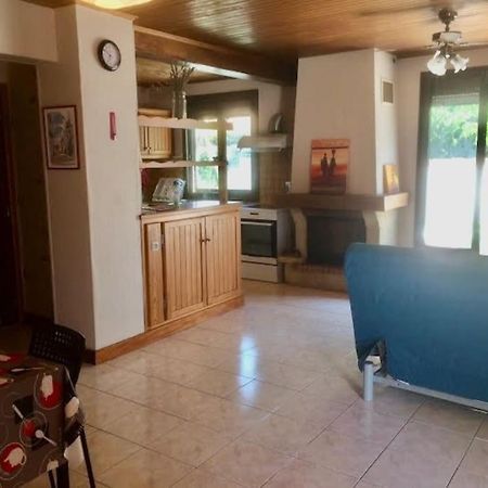 Superbe Appartement En Residence Avec Patio วิลนูฟ เลส์ มากูโลน ภายนอก รูปภาพ